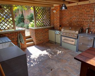 Concrete Outdoor Worktops and Countertops: The Perfect Choice for Stylish Outdoor Living